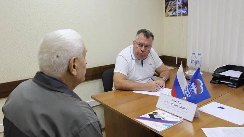 Провел прием граждан по вопросам ЖКХ и награждения за предотвращение пожара на РЖД Провел прием граждан по вопросам ЖКХ и награждения за предотвращение пожара на РЖД