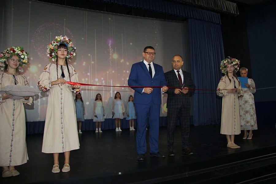 В Волгоградской области после реконструкции открыли центр культуры и кино «Октябрьский» В Волгоградской области после реконструкции открыли центр культуры и кино «Октябрьский»