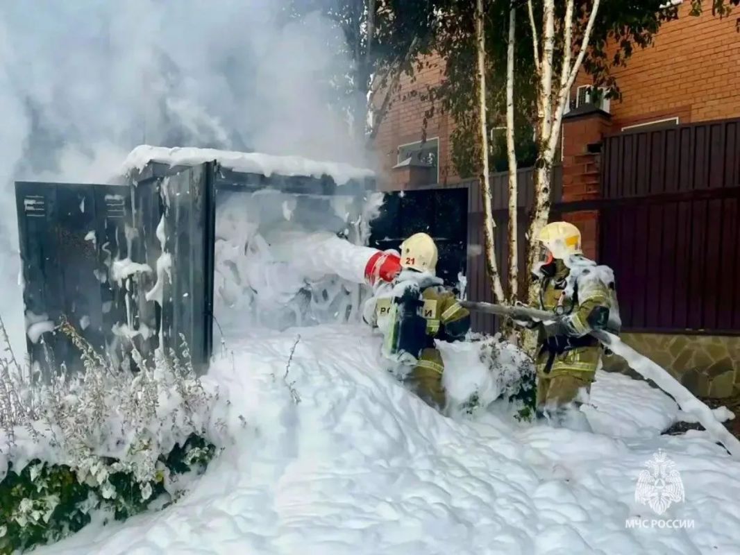 В Волгограде потушили пожар на трансформаторной подстанции В Волгограде потушили пожар на трансформаторной подстанции