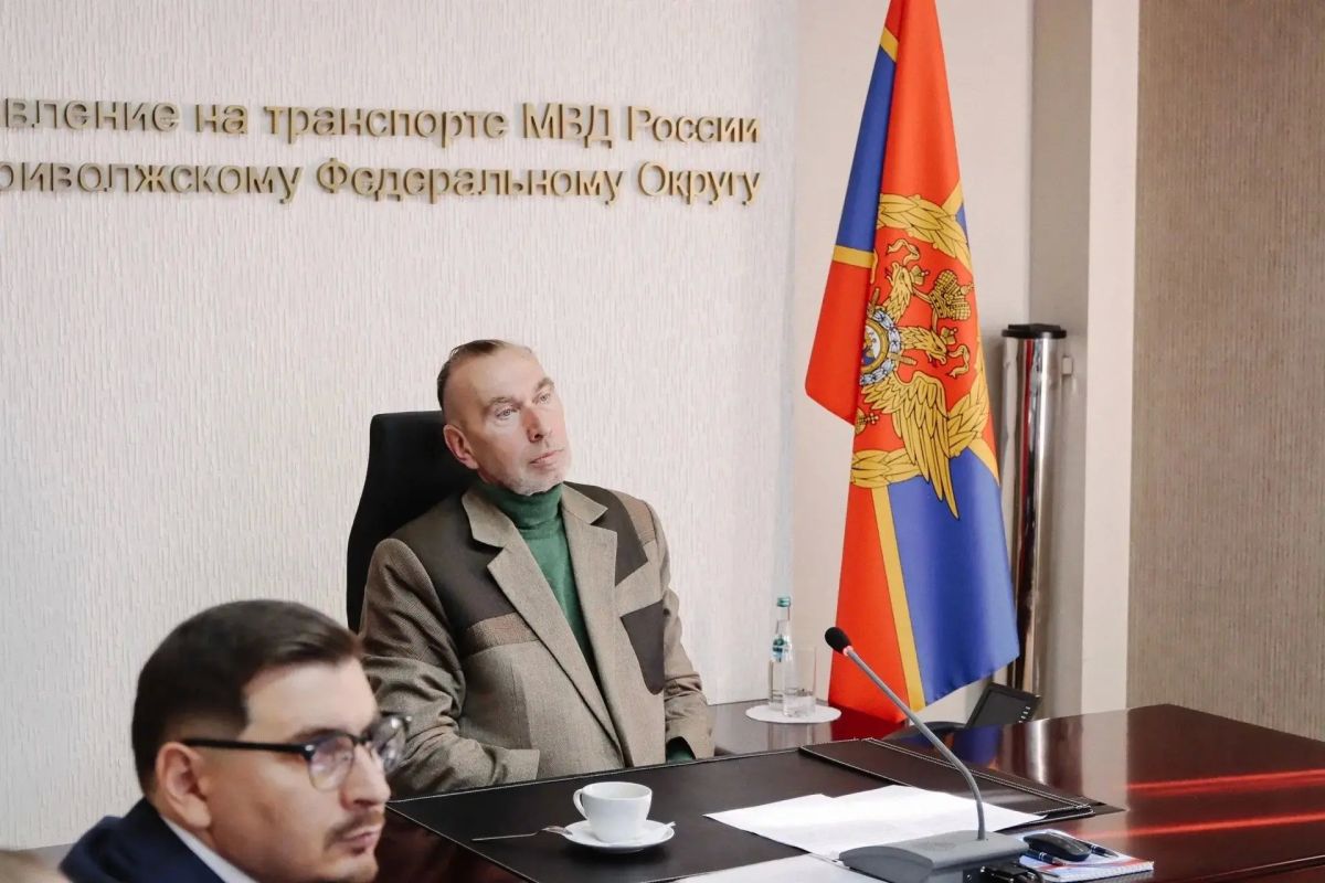 В Нижнем Новгороде состоялось очередное заседание Общественного совета при УТ МВД России по ПФО В Нижнем Новгороде состоялось очередное заседание Общественного совета при УТ МВД России по ПФО