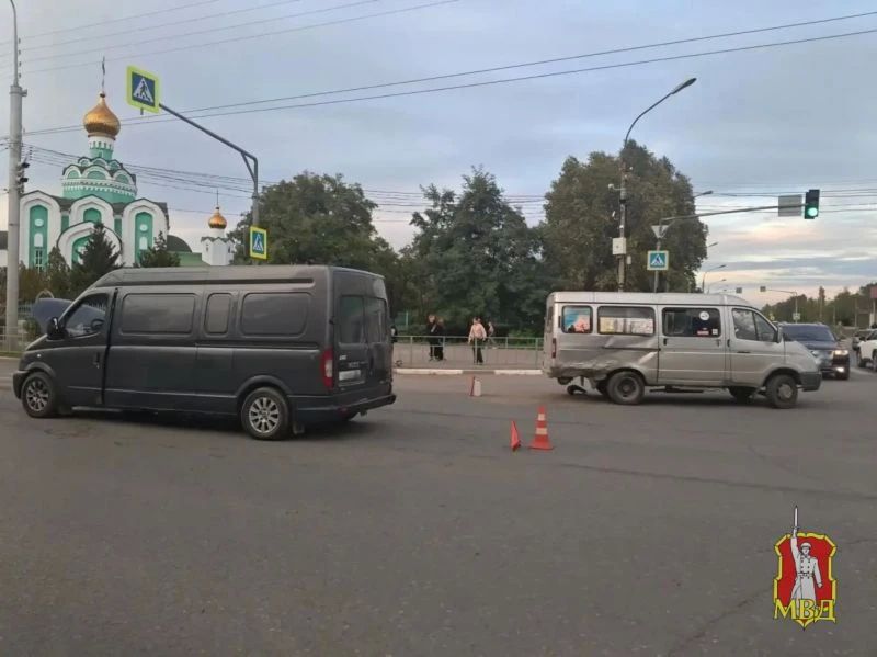 Четыре пассажира, в том числе подросток, попали в больницу после ДТП в Волжском