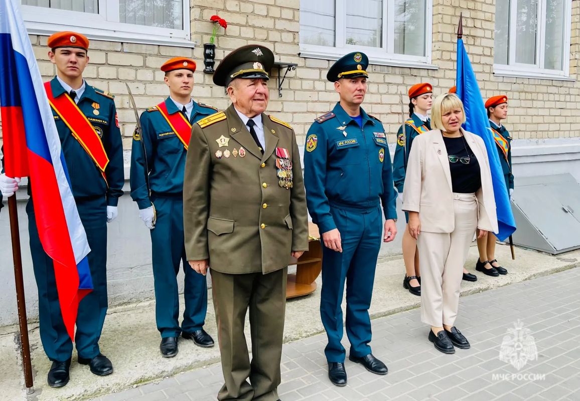 В Волгограде почтили память Героя России Алексея Катериничева В Волгограде почтили память Героя России Алексея Катериничева