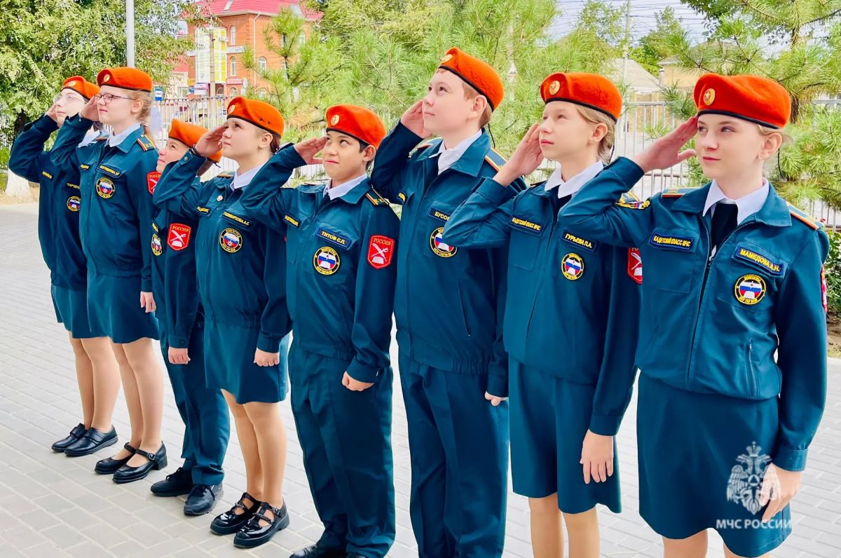 В Волгограде почтили память Героя России Алексея Катериничева В Волгограде почтили память Героя России Алексея Катериничева
