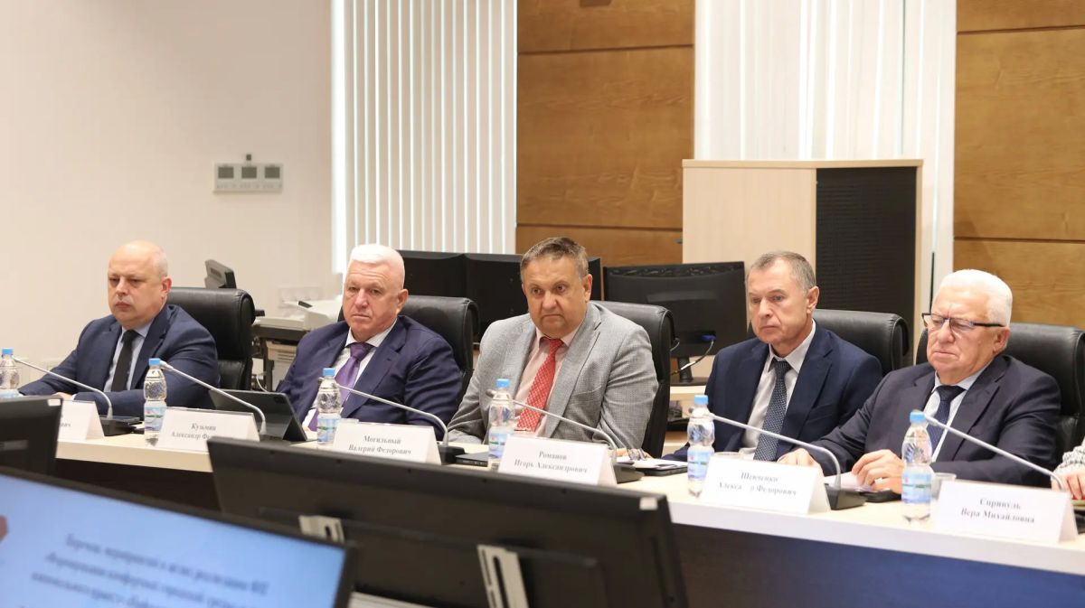 Реализацию мероприятий госпрограммы «Формирование комфортной городской среды» рассмотрели сегодня на заседании профильного парламентского комитета под председательством Валентины Гречины Реализацию мероприятий госпрограммы «Формирование комфортной городской среды» рассмотрели сегодня на заседании профильного парламентского комитета под председательством Валентины Гречины