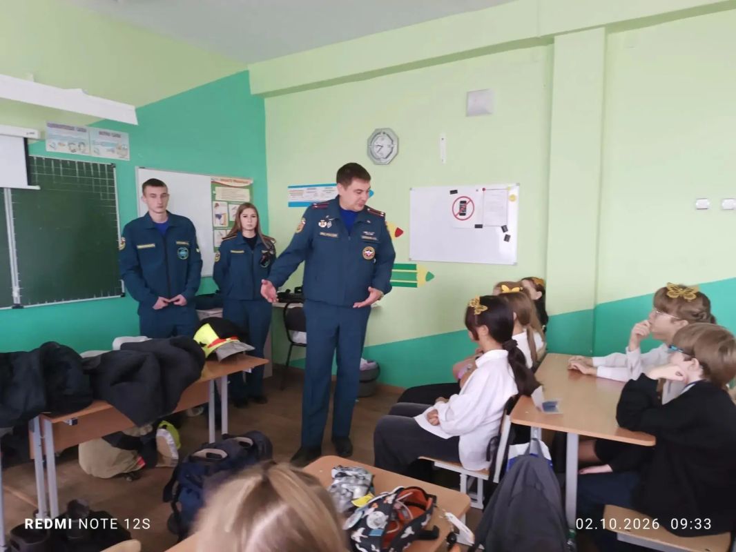 Урок от родителя: в школе № 35 отпраздновали День учителя Урок от родителя: в школе № 35 отпраздновали День учителя
