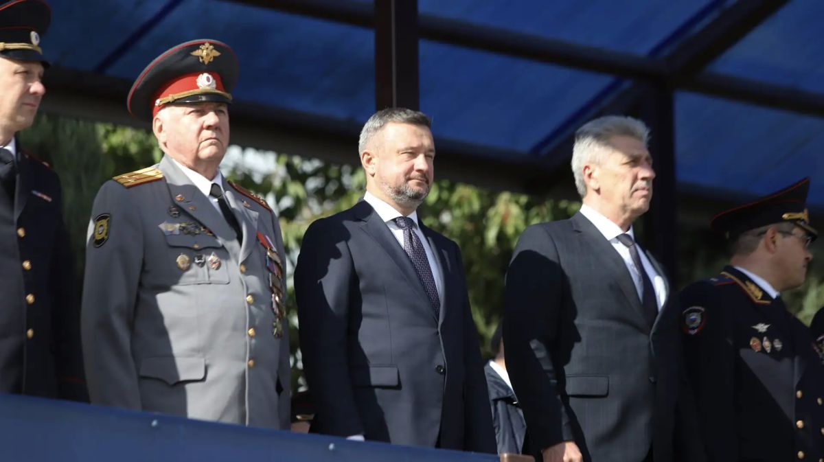 Курсанты Волгоградской академии МВД России и Донецкого филиала присягнули на верность Отчизне Курсанты Волгоградской академии МВД России и Донецкого филиала присягнули на верность Отчизне