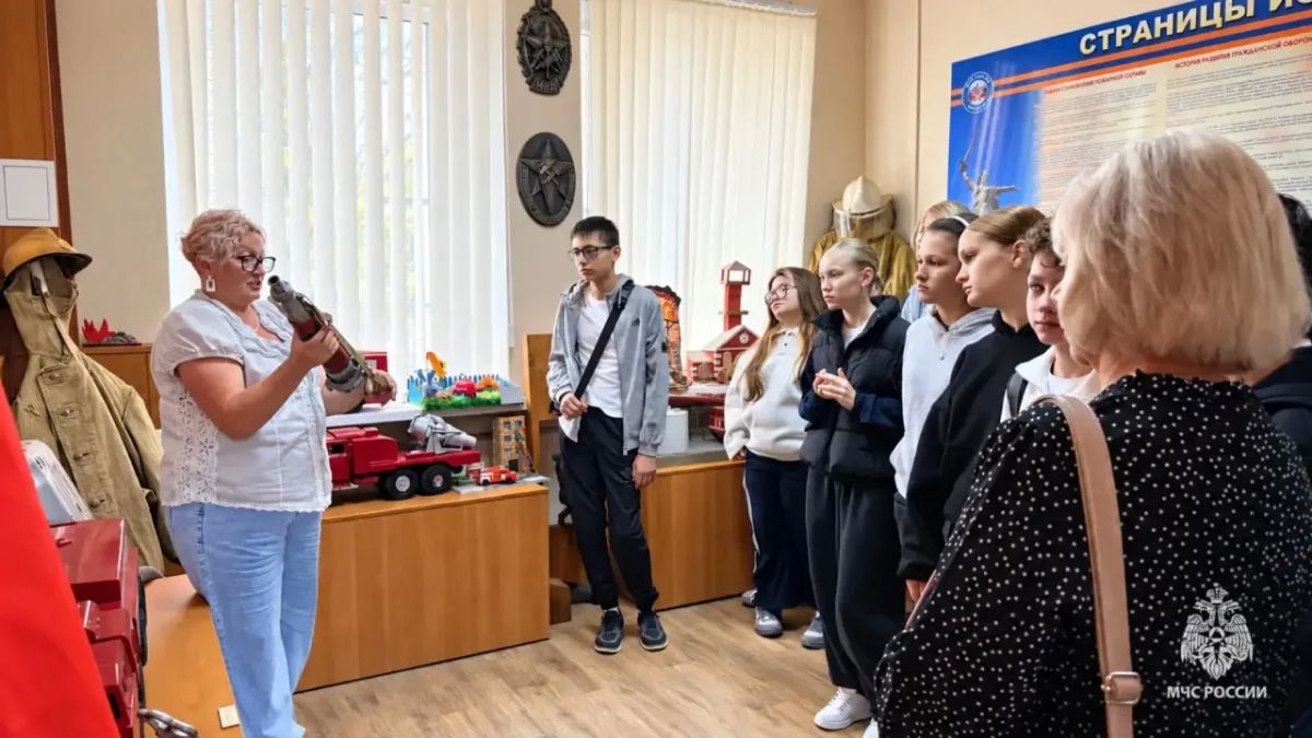 Школьники познакомились с историей и буднями пожарной охраны Школьники познакомились с историей и буднями пожарной охраны