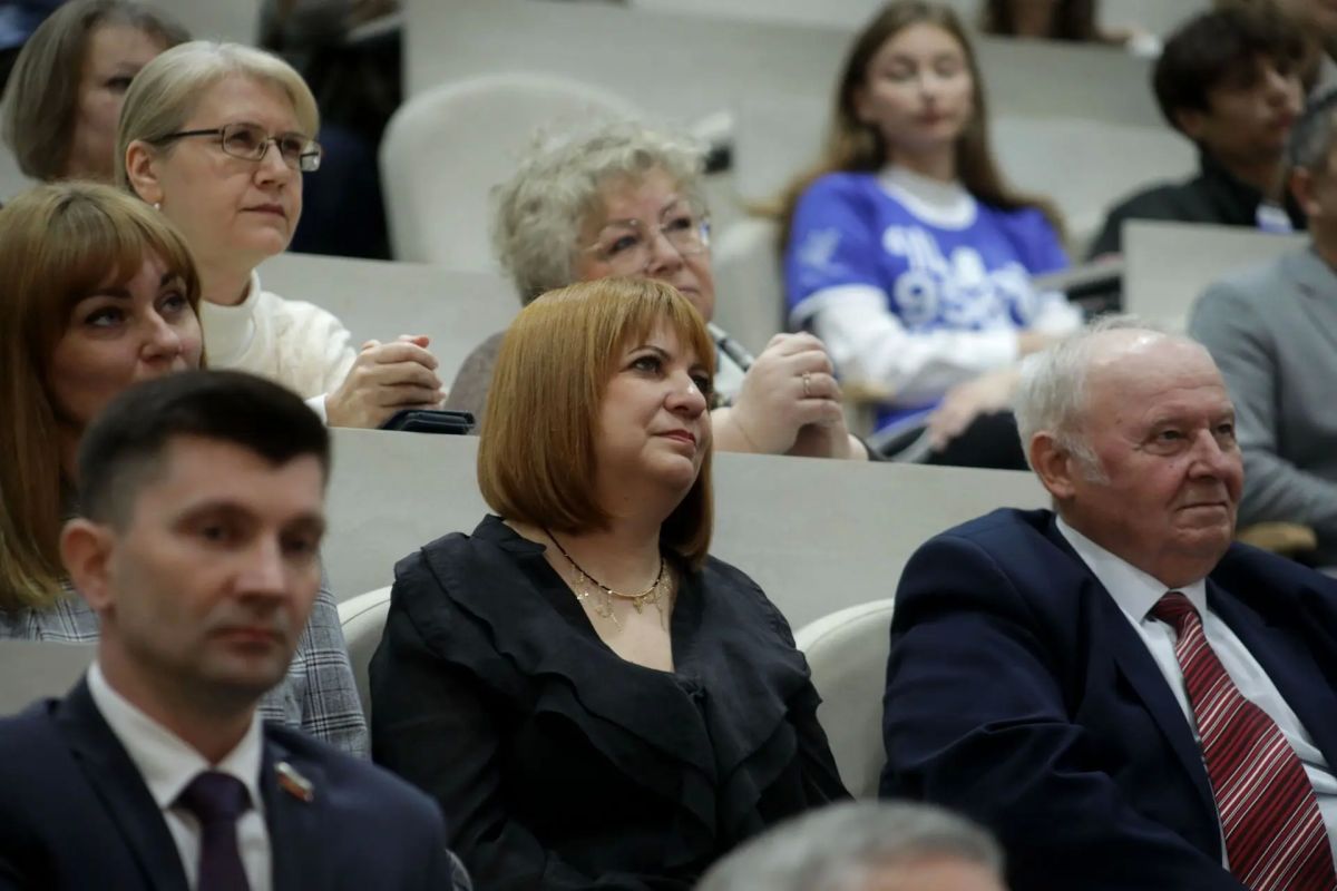 5 октября, в День учителя, отмечает свой юбилей Волгоградский государственный социально-педагогический университет 5 октября, в День учителя, отмечает свой юбилей Волгоградский государственный социально-педагогический университет