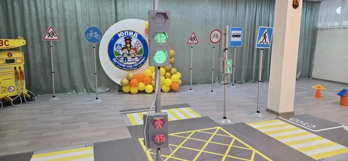 В Нижнеилимском округе в детском саду начал работу первый мобильный автогородок В Нижнеилимском округе в детском саду начал работу первый мобильный автогородок