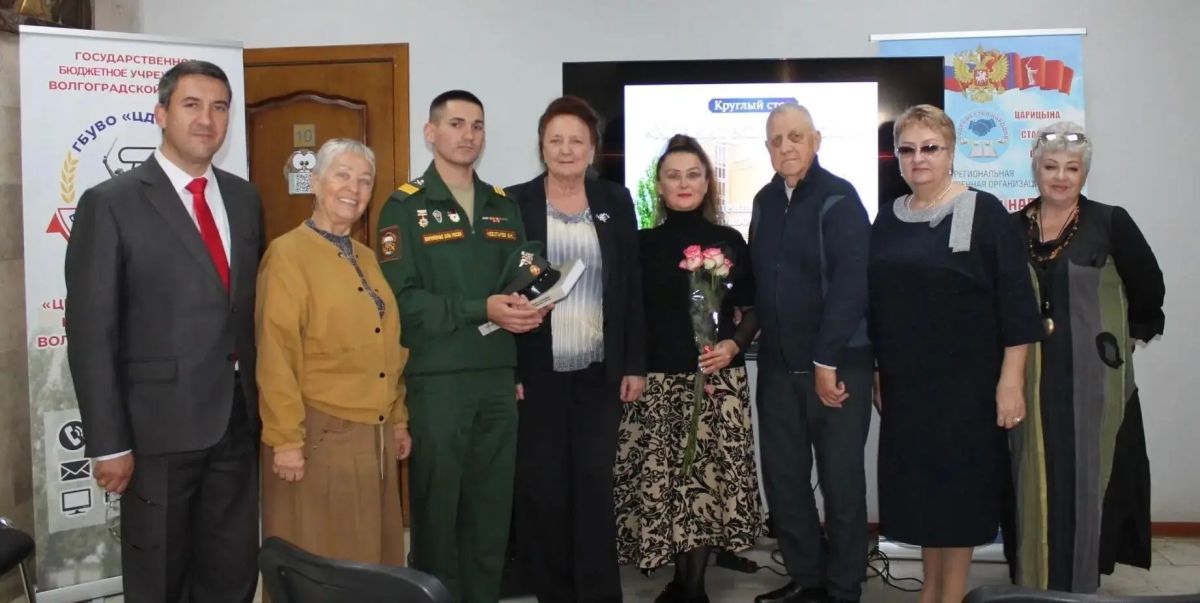 Руководитель фракции КПРФ Волгоградской областной Думы Тамара Головачева встретилась с архивистами Центра документации новейшей истории Волгоградской области