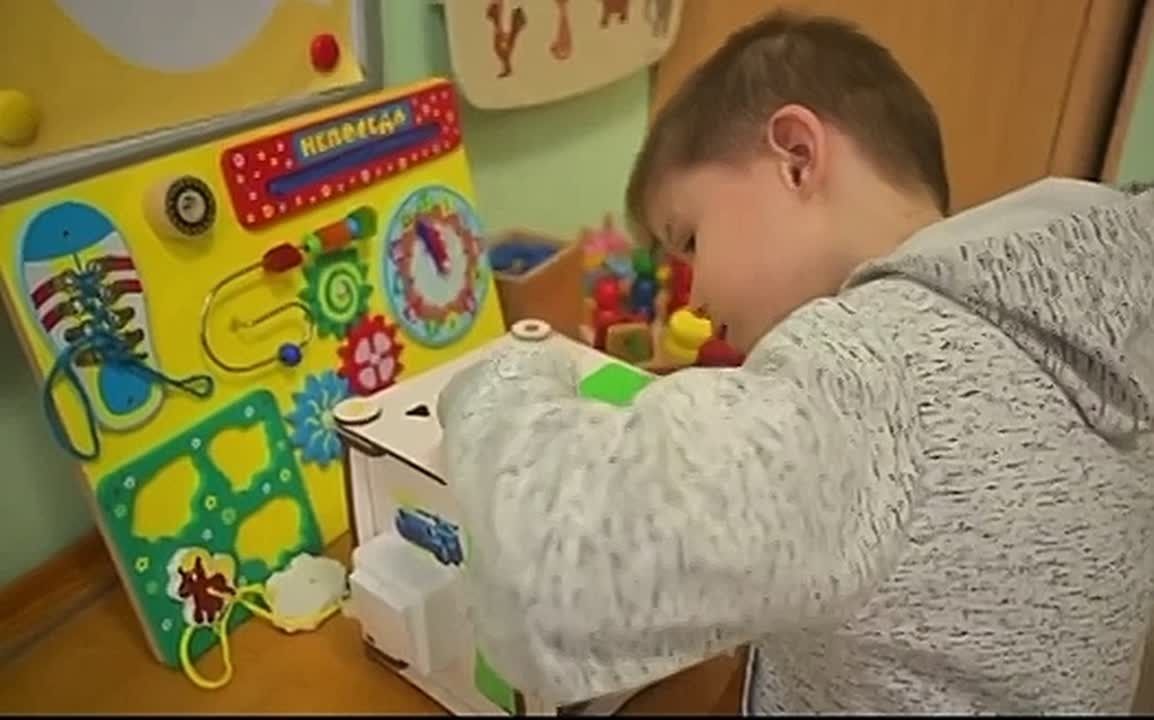 Дорогие друзья, продолжаем рубрику #ПриветМама_и_Папа - это истории детей, которые очень ждут, что любящие родители войдут в их жизнь