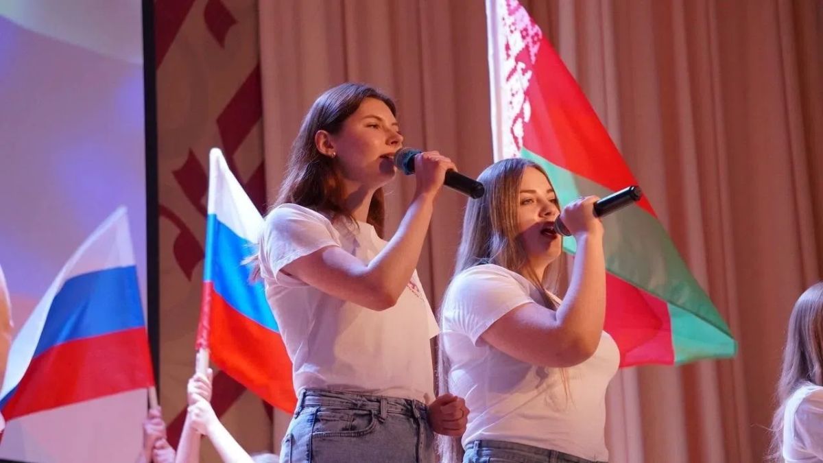 Прямое включение из образовательного центра «Истоки» в Печорах Прямое включение из образовательного центра «Истоки» в Печорах