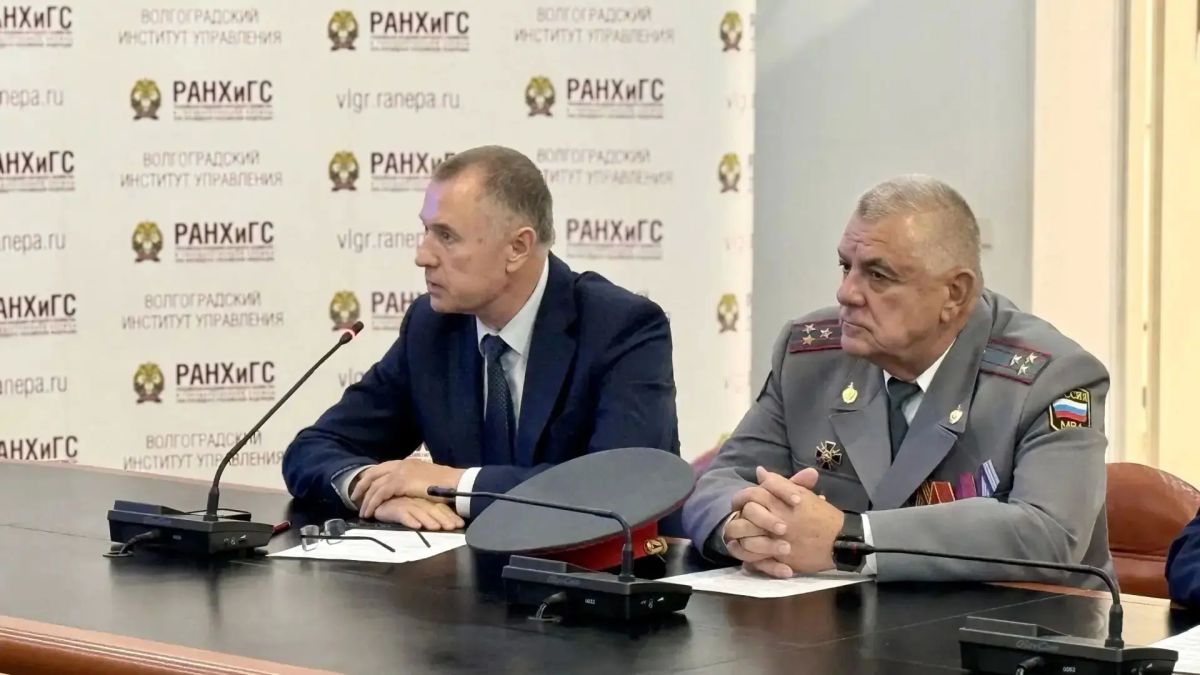 12 октября в конференц-зале филиала РАНХИГС состоялся учредительный съезд Волгоградской региональной молодежной общественной организации «Альтернатива» 12 октября в конференц-зале филиала РАНХИГС состоялся учредительный съезд Волгоградской региональной молодежной общественной организации «Альтернатива»