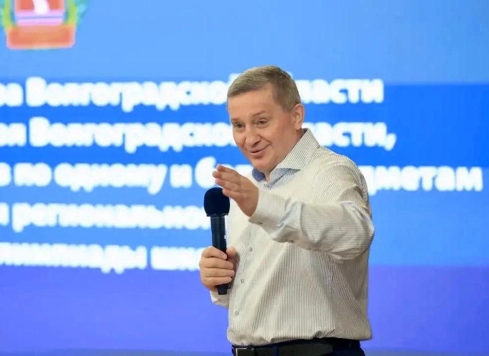 Волгоградский губернатор Андрей Бочаров отмечает 57-й день рождения Волгоградский губернатор Андрей Бочаров отмечает 57-й день рождения