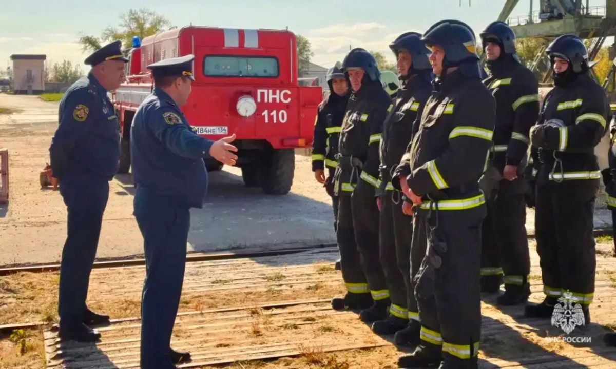 Готовность к тушению крупных пожаров проверили на учениях Готовность к тушению крупных пожаров проверили на учениях