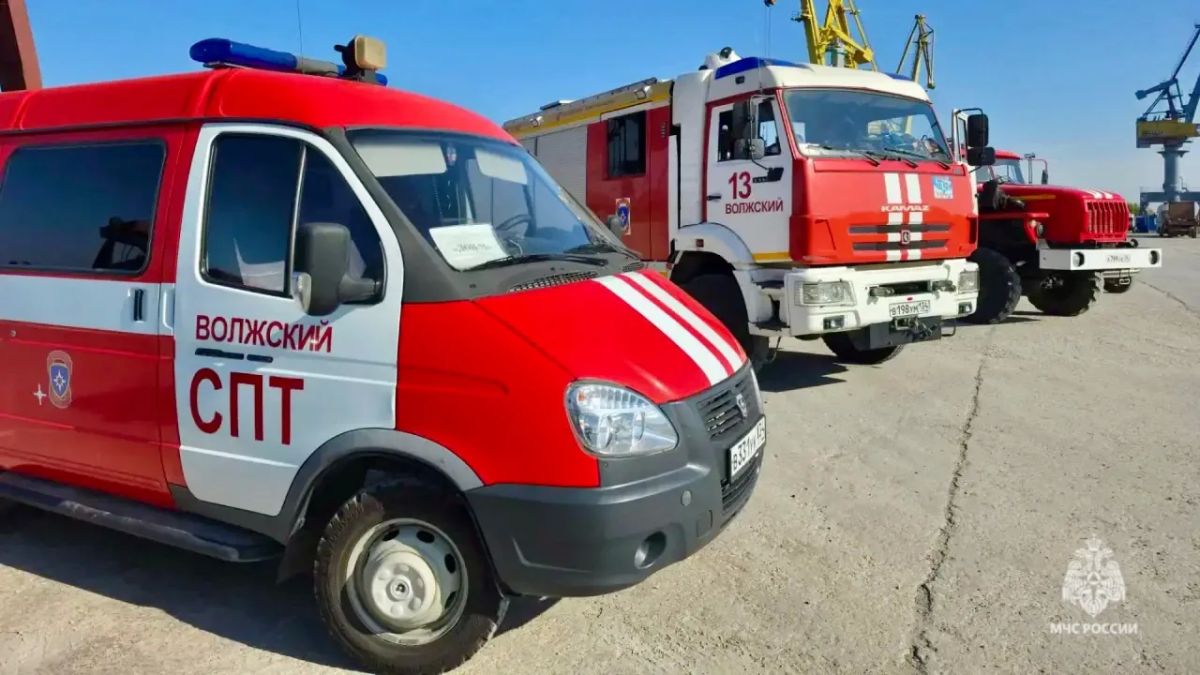 Готовность к тушению крупных пожаров проверили на учениях Готовность к тушению крупных пожаров проверили на учениях