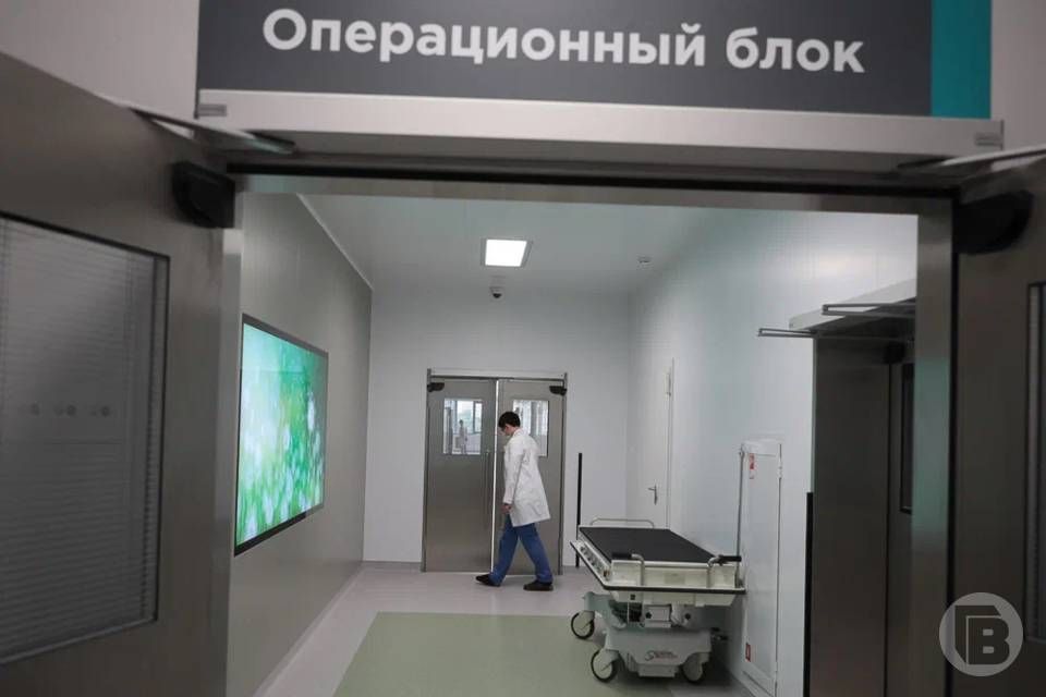 Состояние девочки, выпавшей из окна в Волжском, крайне тяжелое, но стабильное, без отрицательной динамики, сообщили «Городским вестям» в облздраве