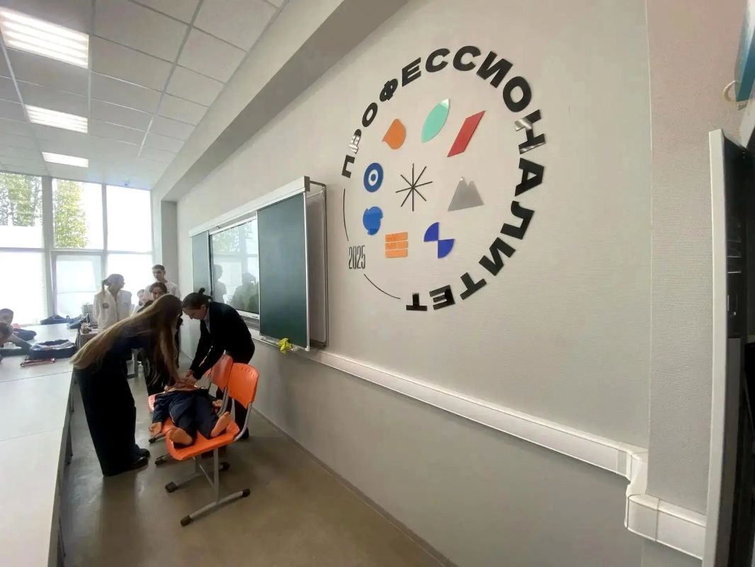 Более 20 тысяч человек стали участниками Единого дня открытых дверей «Профессионалитета» в Волгоградской области Более 20 тысяч человек стали участниками Единого дня открытых дверей «Профессионалитета» в Волгоградской области