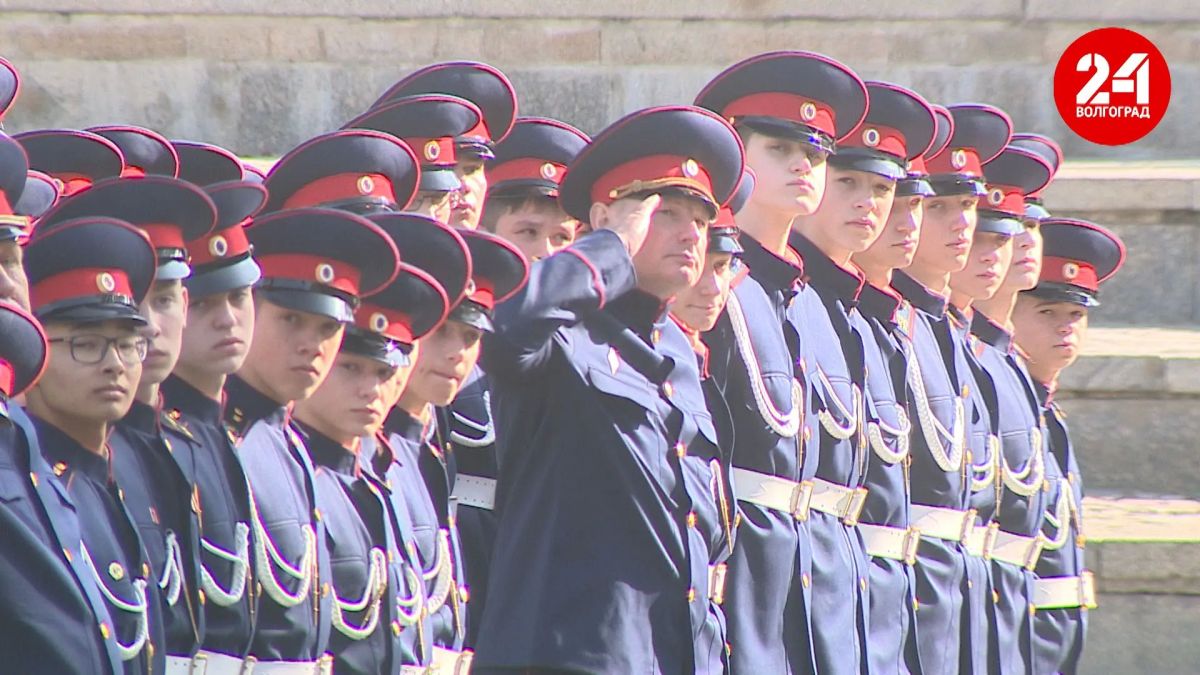 Воспитанники кадетского корпуса Следственного комитета имени Федора Слипченко приняли присягу на Мамаевом кургане Воспитанники кадетского корпуса Следственного комитета имени Федора Слипченко приняли присягу на Мамаевом кургане