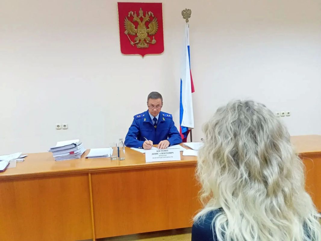 Прокурор Волгоградской области провел личный прием граждан Прокурор Волгоградской области провел личный прием граждан