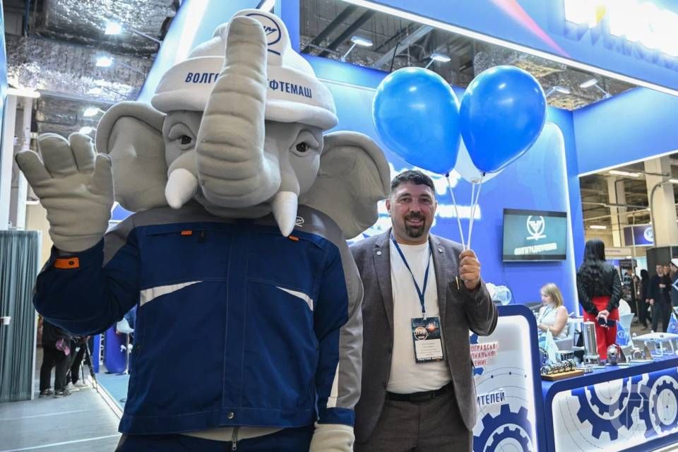Проектирование современного выставочного комплекса началось в Волгоградской области, заявил губернатор региона Андрей Бочаров на форуме-выставке «Пром-Энерго-Волга 2026» Проектирование современного выставочного комплекса началось в Волгоградской области, заявил губернатор региона Андрей Бочаров на форуме-выставке «Пром-Энерго-Волга 2026»