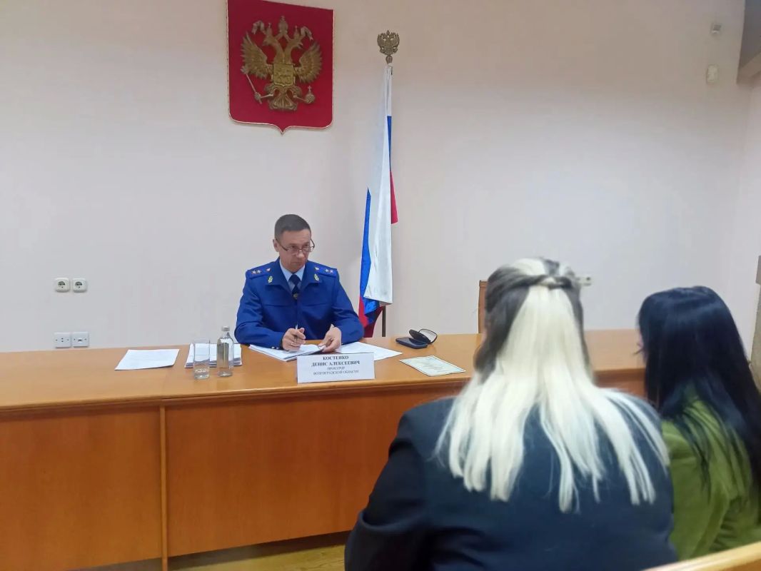 Прокурор Волгоградской области провел личный прием граждан Прокурор Волгоградской области провел личный прием граждан