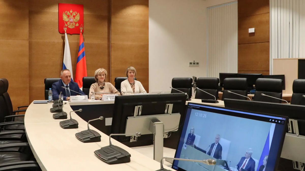 Депутаты Государственной Думы сегодня на пленарном заседании рассмотрели и утвердили кандидатуры заместителей председателя Правительства РФ и министра транспорта РФ Депутаты Государственной Думы сегодня на пленарном заседании рассмотрели и утвердили кандидатуры заместителей председателя Правительства РФ и министра транспорта РФ