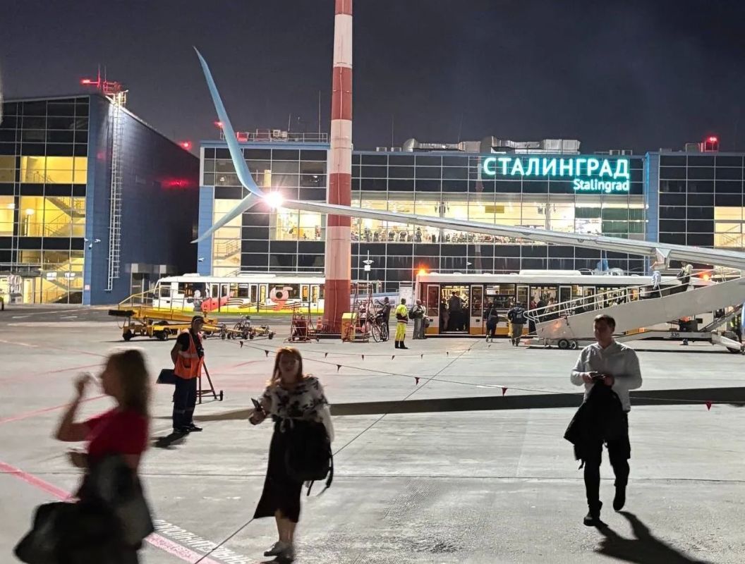 Авиакомпанию наказали за не поместившихся в самолет Волгоград - Москва людей