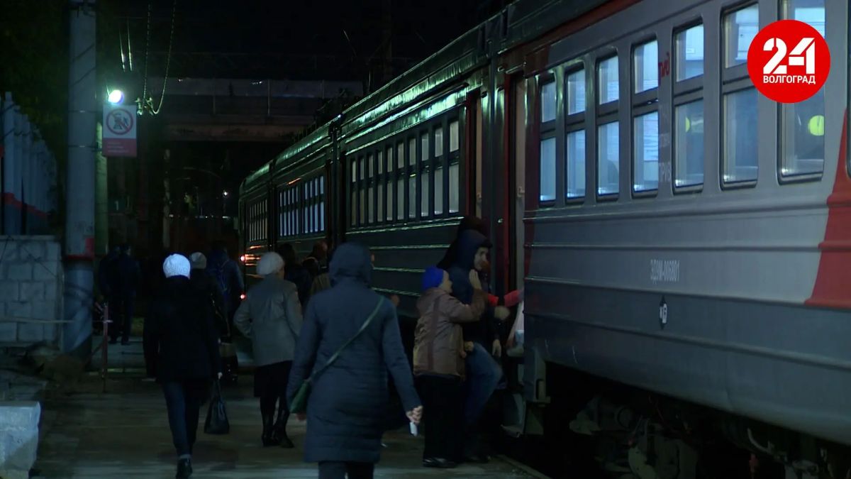 Дополнительные рейсы электричек назначили в день матча «Ротор» – «Уфа» 1 ноября