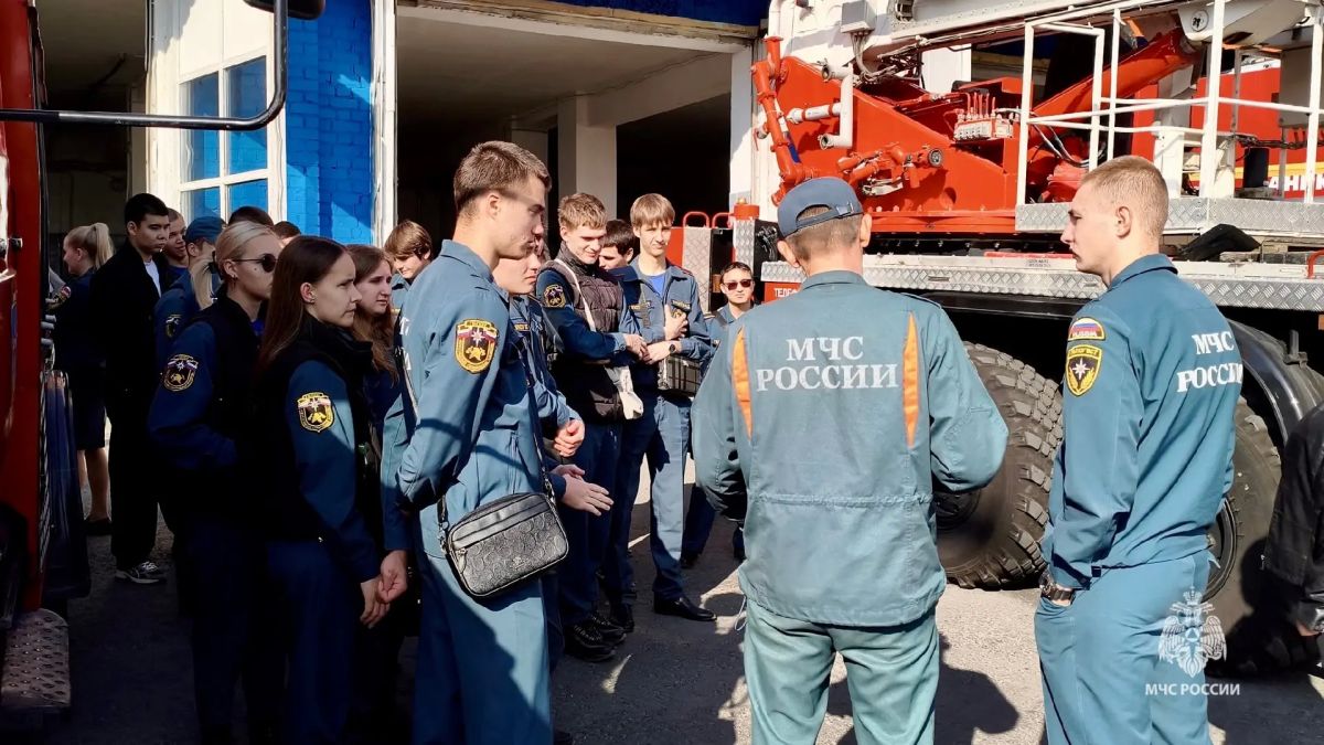 Пожарная служба изнутри: знакомство с профессией Пожарная служба изнутри: знакомство с профессией