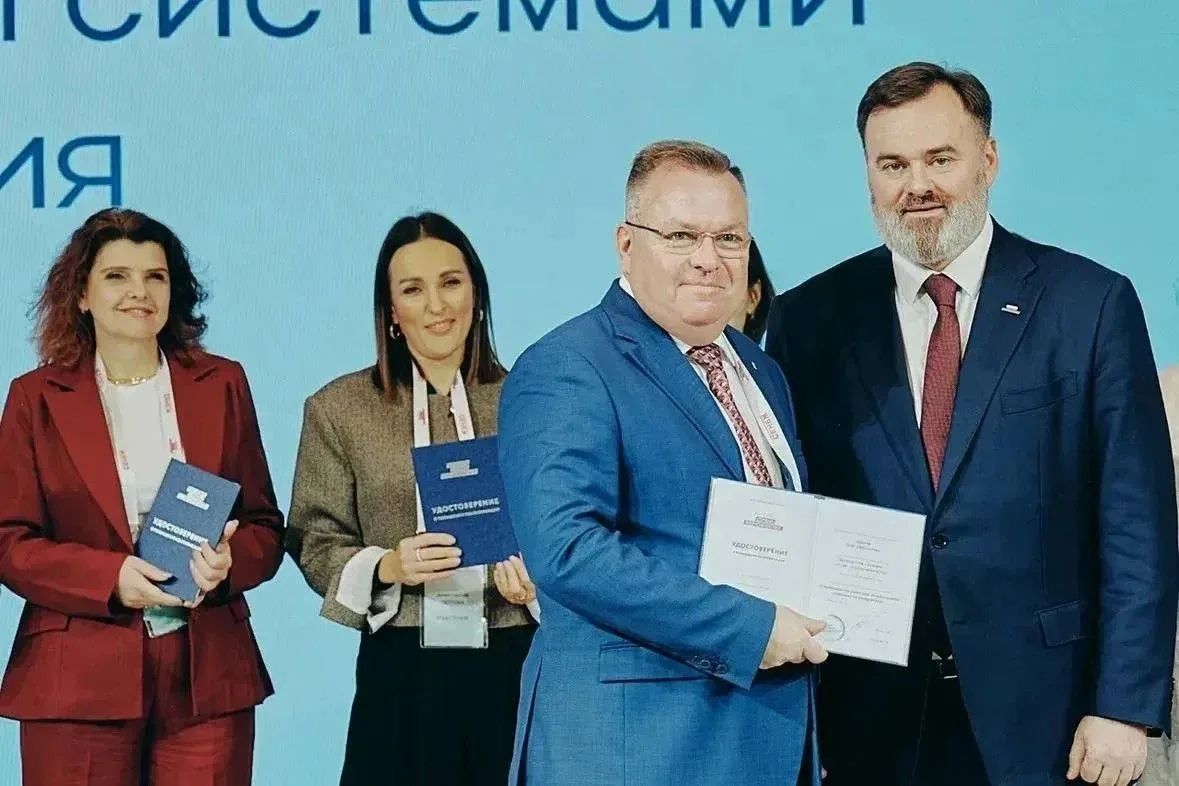 Председатель комитета Волгоградской городской Думы по бюджету и налогам, главный врач поликлиники №2 Волгограда Олег Ярыгин вошёл в число выпускников федеральной образовательной программы «Лидерство в медицине:... Председатель комитета Волгоградской городской Думы по бюджету и налогам, главный врач поликлиники №2 Волгограда Олег Ярыгин вошёл в число выпускников федеральной образовательной программы «Лидерство в медицине:...