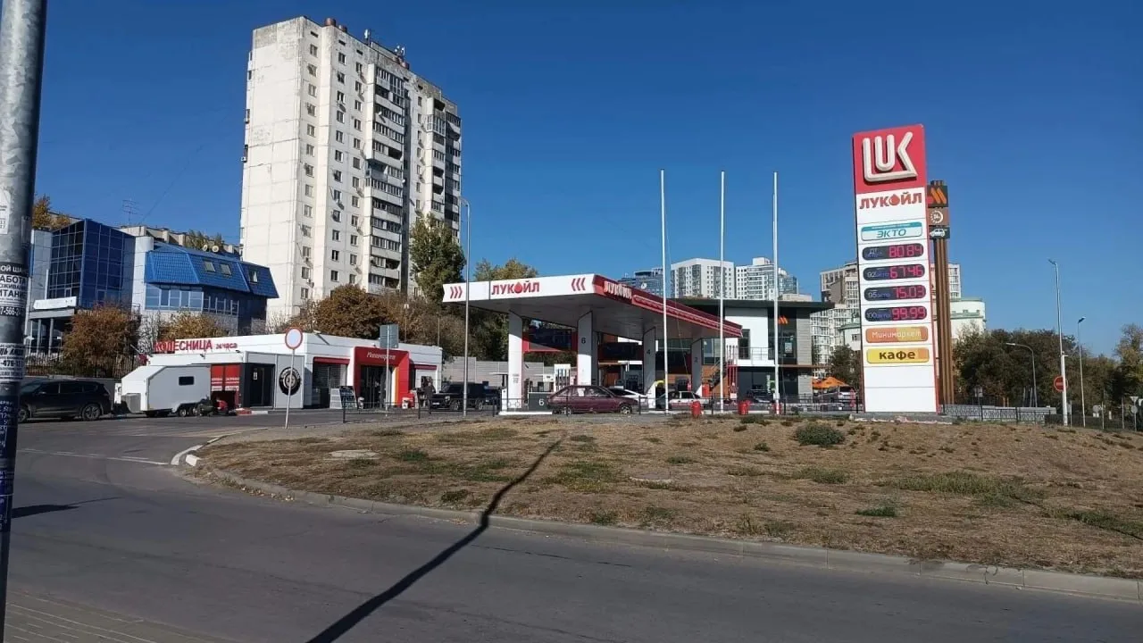 В Волгограде могут отменить лимит на покупку бензина