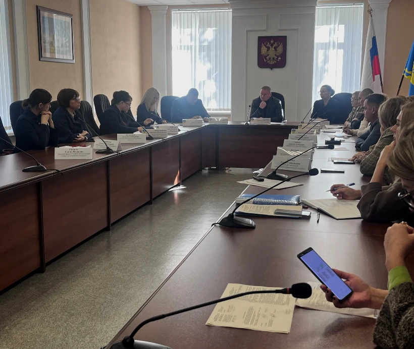 Психологическая помощь и профориентация школьников — в центре внимания депутатов Волжской гордумы