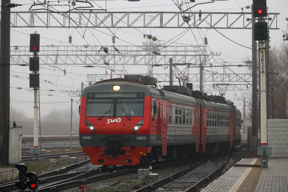 Приволжская железная дорога сообщает, что 4 ноября пригородные поезда в Волгоградской области будут курсировать по расписанию выходного дня