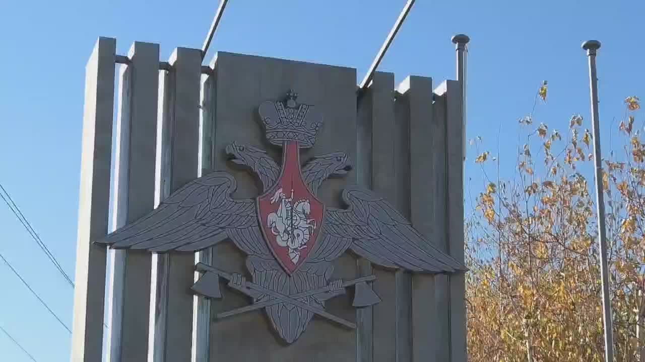 Восемь команд школьников из Волгограда и Волжского стали участниками слёта «Комбат Солнце», посвященного памяти Героя России, волжанина Сергея Солнечникова