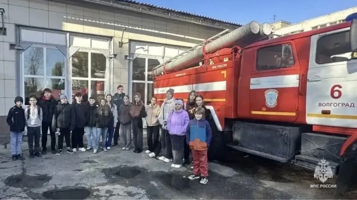 В пожарно-спасательных частях Волгоградской области прошли познавательные экскурсии для юных гостей В пожарно-спасательных частях Волгоградской области прошли познавательные экскурсии для юных гостей