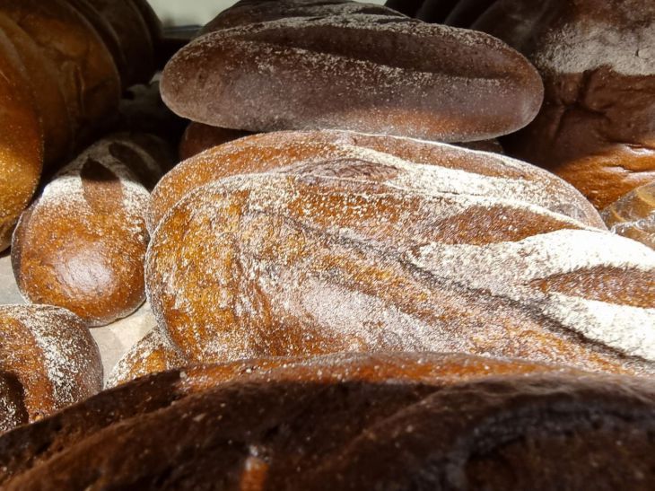 Хлеб не черствеет даже через 5 дней: хитрость, которая обманет время