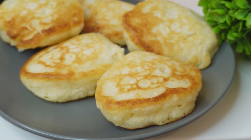 Пышные оладьи на кефире: секреты идеального теста без яиц