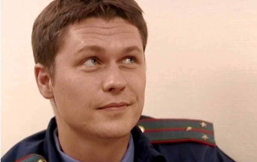 Денис Рожков: от Антошина до музыканта – как складывается жизнь звезды «Глухаря»