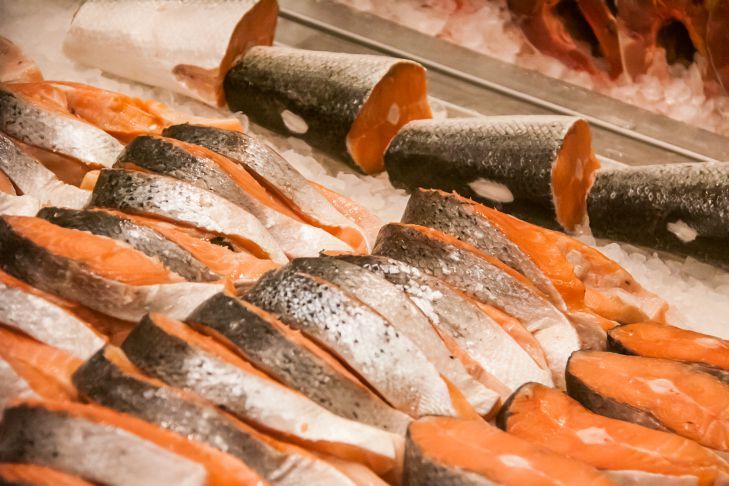 Как убрать запах рыбы с рук и на кухне, чтобы не осталось и следа: не каждая хозяйка знает