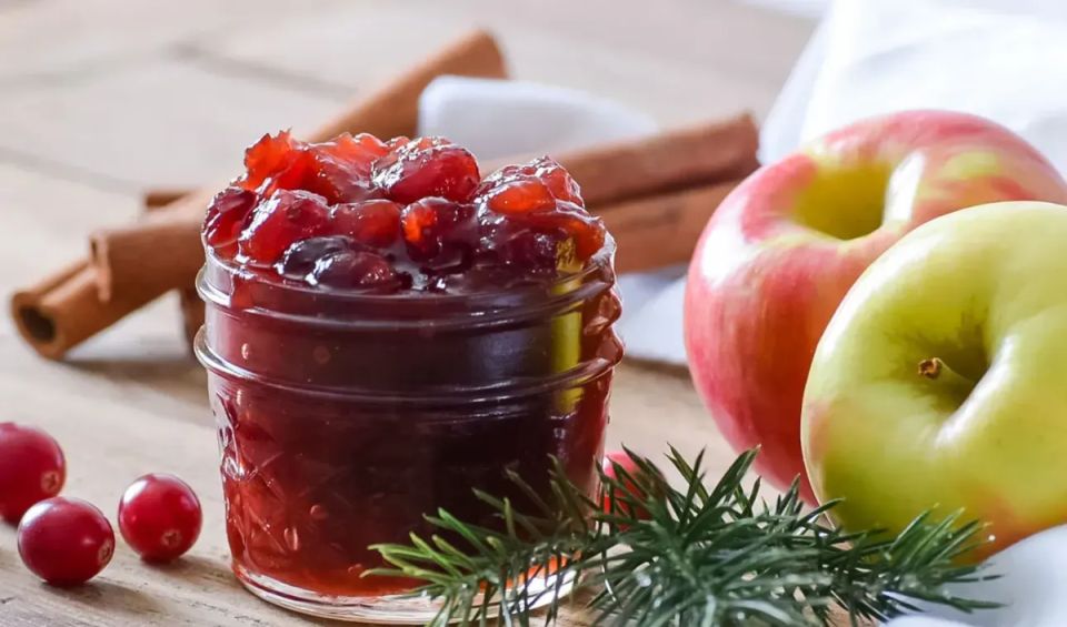 Встречаем зиму с брусничным вареньем с яблоками