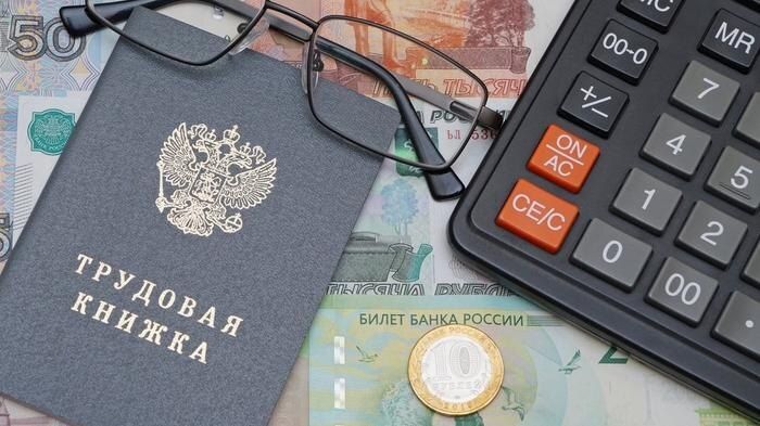 Как страховой стаж влияет на больничные и пенсию: мнение эксперта